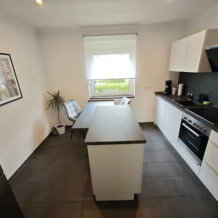 Fh-Naehe: Modernes Apt Mit Balkon Hof  Buitenkant foto