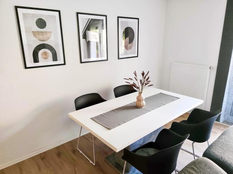 Fh-naehe: Modernes Mit Balkon