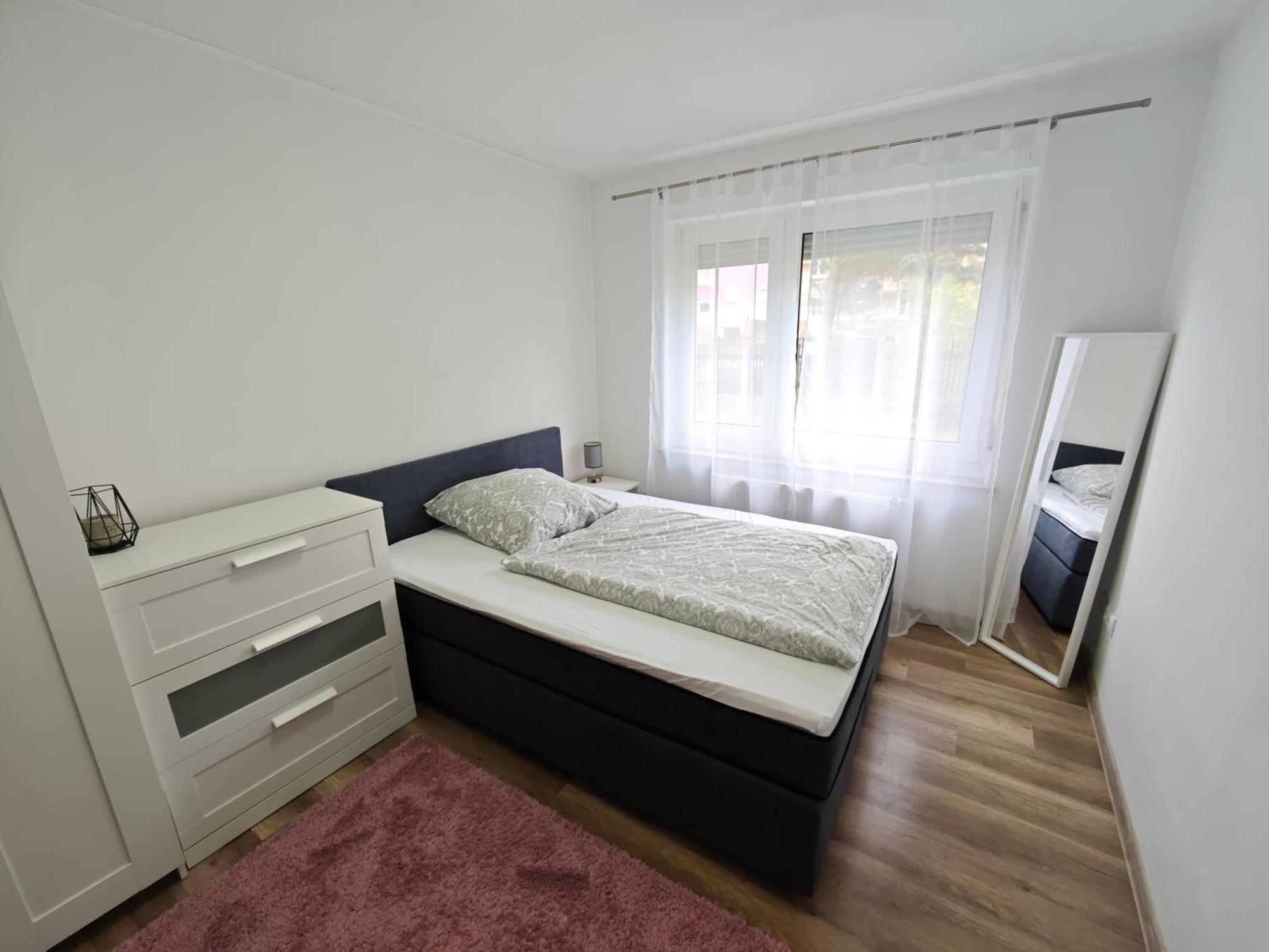 Apartment Fh-naehe: Modernes Mit Balkon *